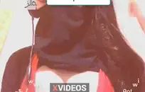 لطيف الآسيوية في سن المراهقة اللعب مع بوسها حتى بلغت ذروتها.