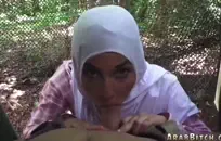 صديقة تمارس الجنس مع نفسها مع هزاز.