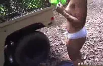 خنثى يحصل قصفت من قبل صديقتها السوداء.