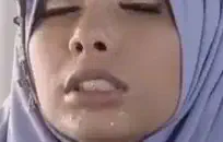 يمارس الجنس مع فتاته أثناء وجوده في المدرسة.