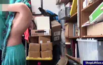 سكس نيك حار عالى السرير فيديو من سن 15